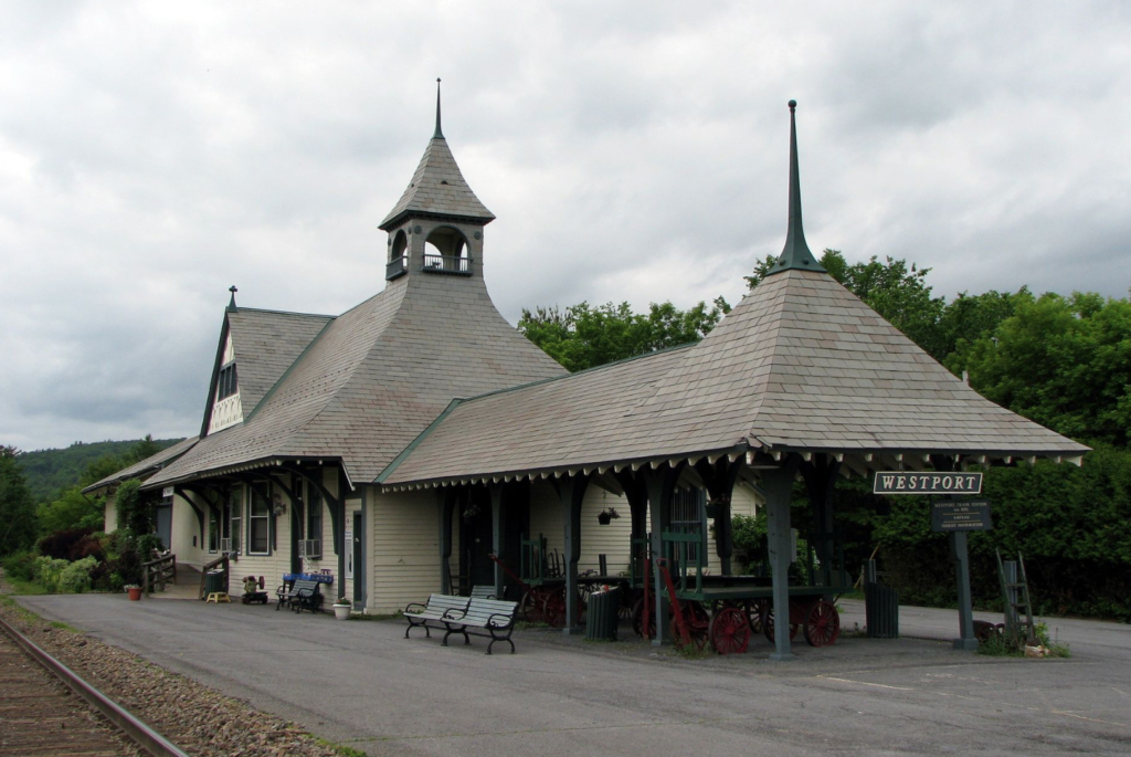 GO-Cottage-Vacation-Rental-Amtrak-Train-Lake-Placid-NY
